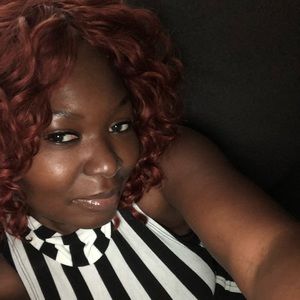 Meet your Posher, Winona